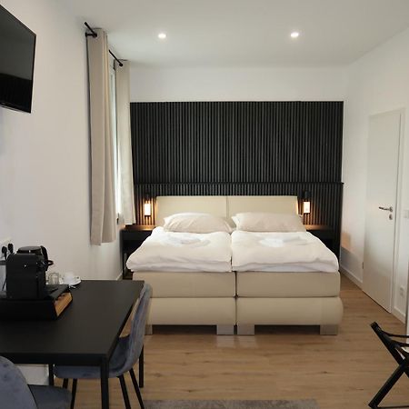 Toka Rooms - An Der Regiobahn Метманн Экстерьер фото