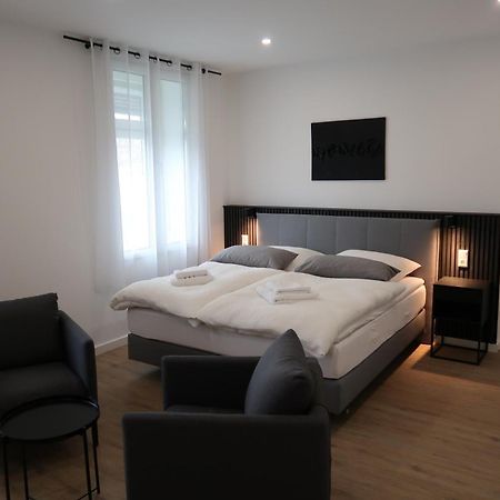 Toka Rooms - An Der Regiobahn Метманн Экстерьер фото